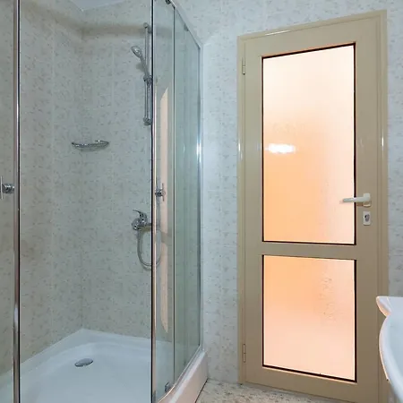 ★studio With Kitchen Wifi Balcony Pool View ★mt★