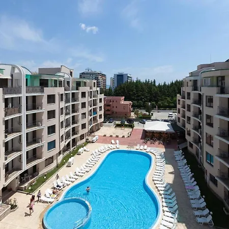 Apartman ★studio With Kitchen Wifi Balcony Pool View ★mt★ *